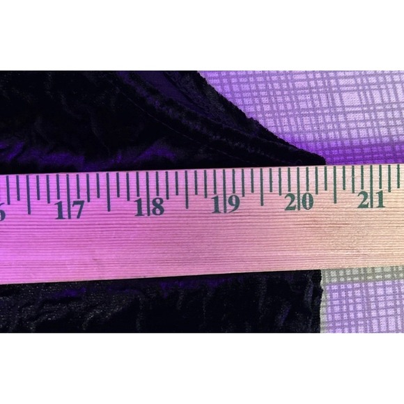 Piccadilly Fashions Sleeveless Tank‎ Top Shirt Black Velvet Textured NWT Size XL - Picture 7 of 8